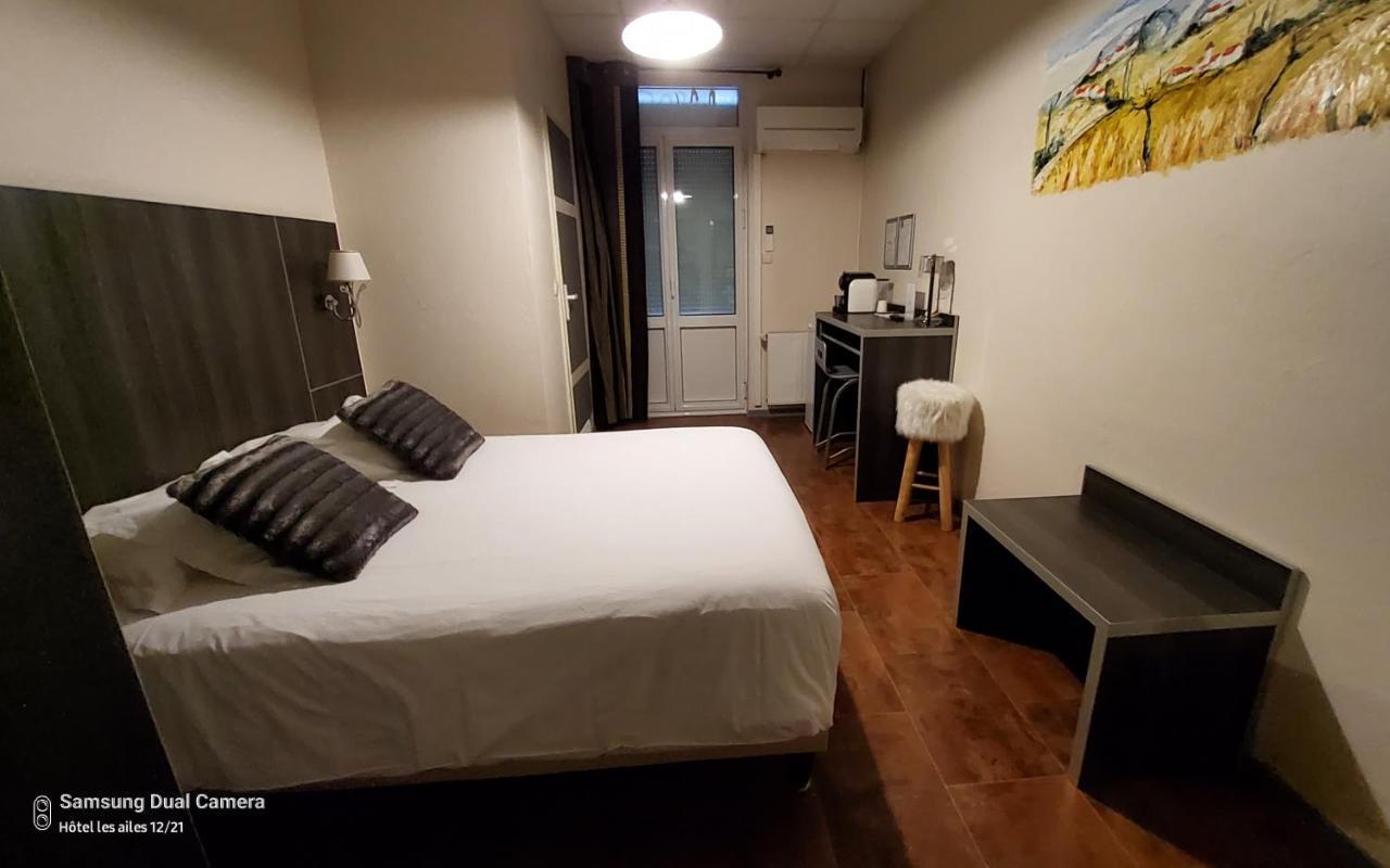 Contact Hotel Les Ailes シャル・レ・ゾー エクステリア 写真